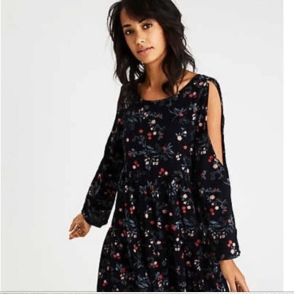 American Eagle Floral Dress Boho Open Shoulder Open Back Small